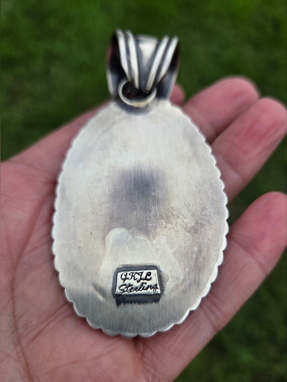 HANDMADE NAVAJO LARGE KINGMAN TURQUOISE STERLING PENDANT GLENN LIVINGSTON - Picture 3 of 10